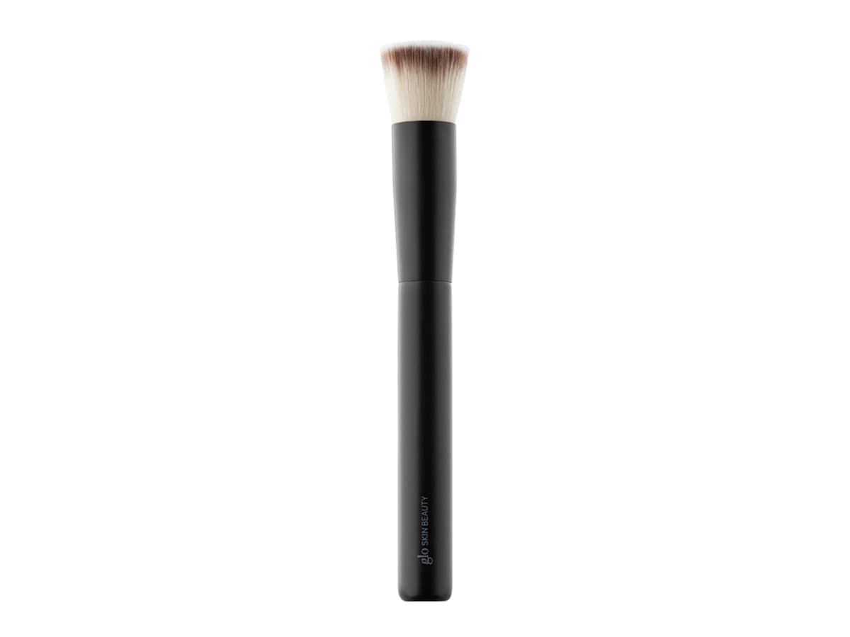 Glo Skin Beauty Flat-Top Kabuki Brush #105